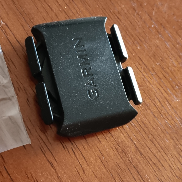 Garmin Speed Sensor 2 and Cadence Sensor 2 - Picture 3 of 4